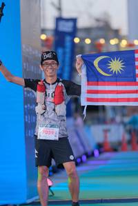 BIB: 7059
                            <button type="button" onclick="openModal(21815335)" class="btn btn-primary btn-sm float-right btn-popup" data-toggle="modal" data-target=".modal-high-quality">
                        <i class="fas fa-shopping-cart"></i> Add to Cart
                    </button>
                                            <button type="button" onclick="isThisMe(21815335, true)" class="btn btn-success btn-sm float-right btn-popup btn-isme hidden" data-toggle="tooltip" data-placement="bottom" title="นี่คือรูปของคุณใช่ไหม คลิกที่นี่เพื่อเอาเข้าอัลบั้ม">
                        <i class="fas fa-plus"></i> Add to album
                    </button>
                    <button type="button" onclick="isThisMe(21815335, false)" class="btn btn-warning btn-sm float-right btn-popup btn-isnotme hidden">
                        <i class="fas fa-ban"></i> Remove from album
                    </button>